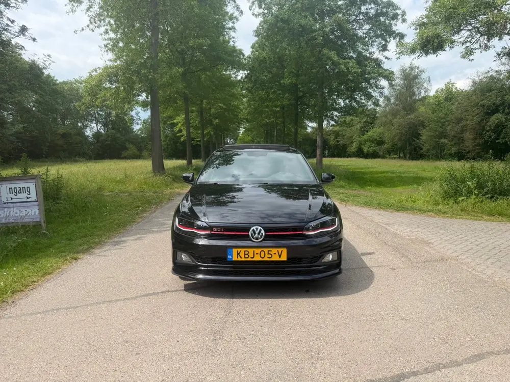 Volkswagen Polo 2.0 TSI 200pk 6-DSG 2019 Zwart uit 2019, foto 5
