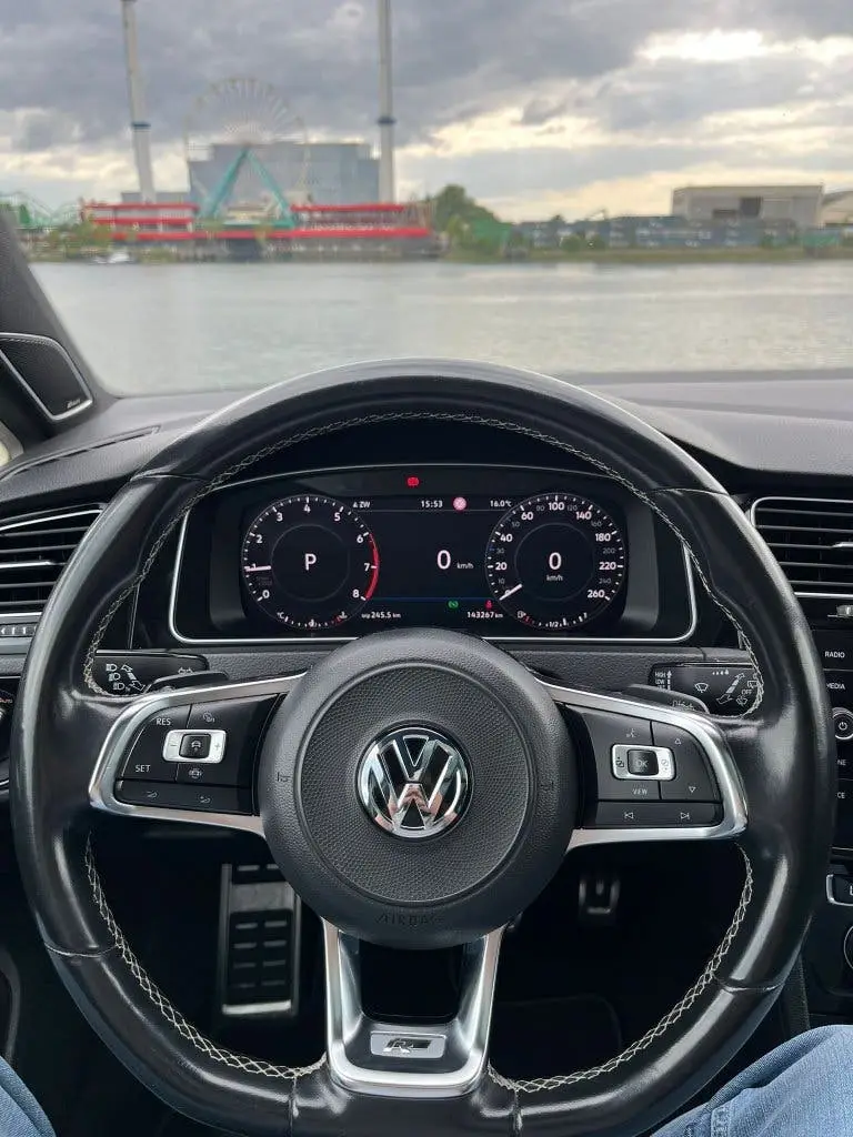 Volkswagen Golf Variant 1.5 TSI 150pk 7-DSG 2019 Zwart uit 2019, foto 15