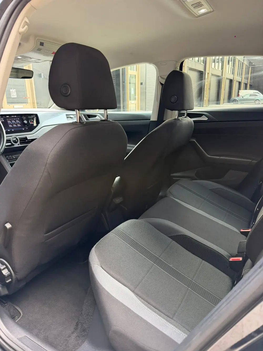 Volkswagen Polo 1.0 TSI 95pk Dsg-7 2022 Zwart uit 2022, foto 13