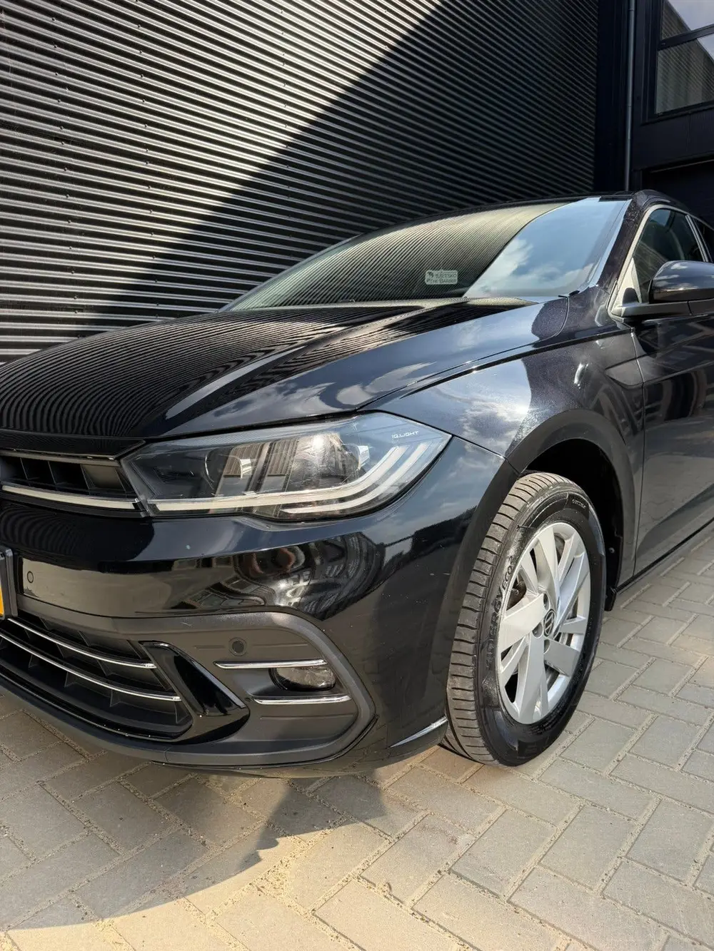 Volkswagen Polo 1.0 TSI 95pk Dsg-7 2022 Zwart uit 2022, foto 2