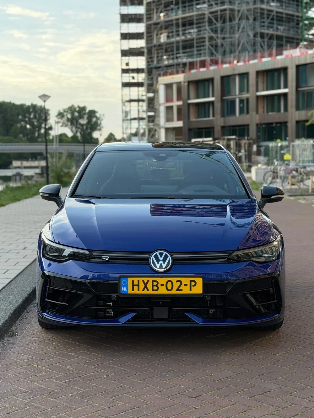 Volkswagen Golf R 8.5 333 pk | Akrapovic | HUD | Pano | 360 uit 2024, foto 2