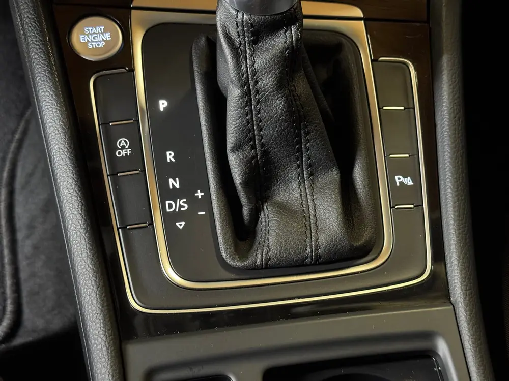 Volkswagen Golf VII Golf 7.5 1.0 TSI 7-DSG 2018 Pano Digital Dash uit 2019, foto 16