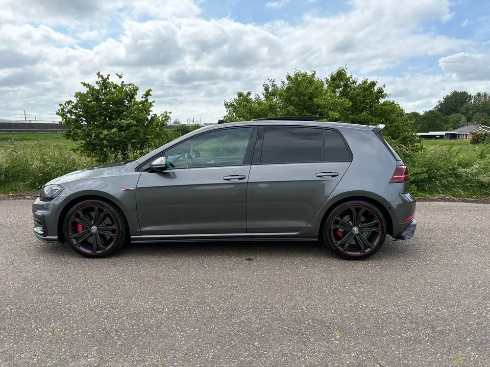 Volkswagen Golf 2.0 TSI Prf. 245pk 7-DSG 2019 Grijs uit 2019, foto 3