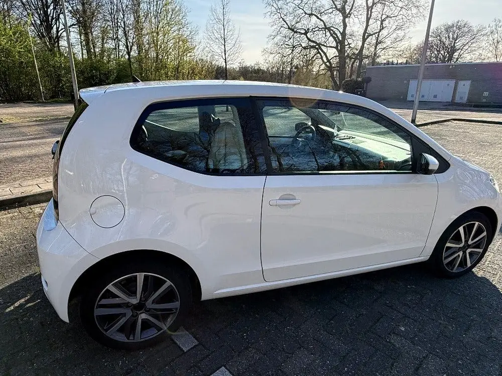 Volkswagen Up! 2019 Facelift – Zuinig, netjes,Duitste platen uit 2019, foto 6
