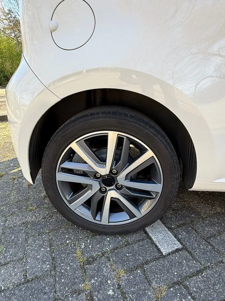 Volkswagen Up! 2019 Facelift – Zuinig, netjes,Duitste platen uit 2019, foto 9
