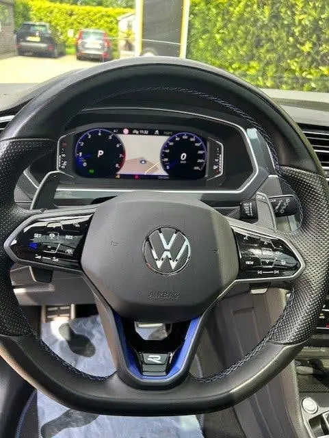 Volkswagen Tiguan 2.0 TSI R75 Black Edition 320PK Akrapovic uit 2022, foto 13