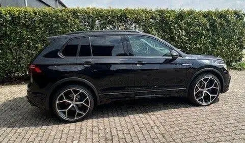 Volkswagen Tiguan 2.0 TSI R75 Black Edition 320PK Akrapovic uit 2022, foto 3