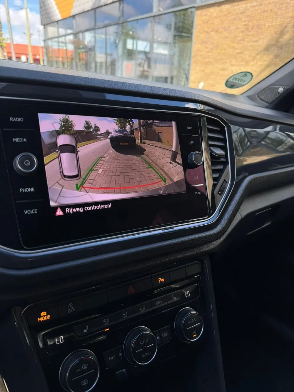 Volkswagen T-Roc 1.5 TSI 150pk 7-DSG 2019 Grijs uit 2019, foto 10
