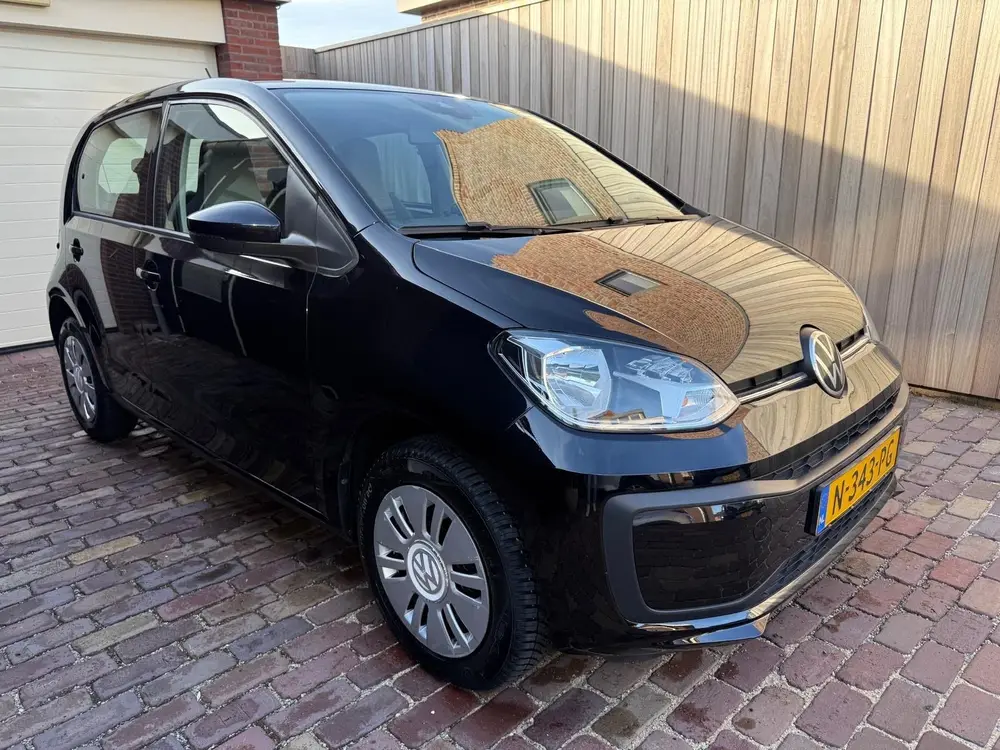 Volkswagen Up! 1.0 65PK 5D 2021 Zwart uit 2021