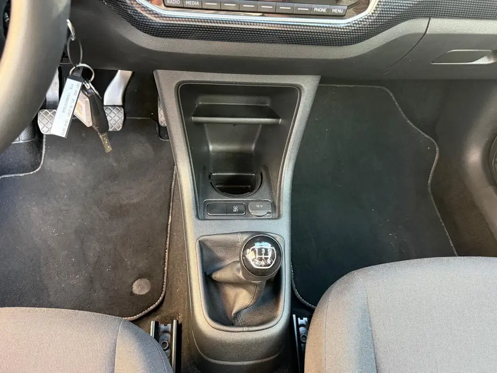 Volkswagen Up! 1.0 65PK 5D 2021 Zwart uit 2021, foto 10