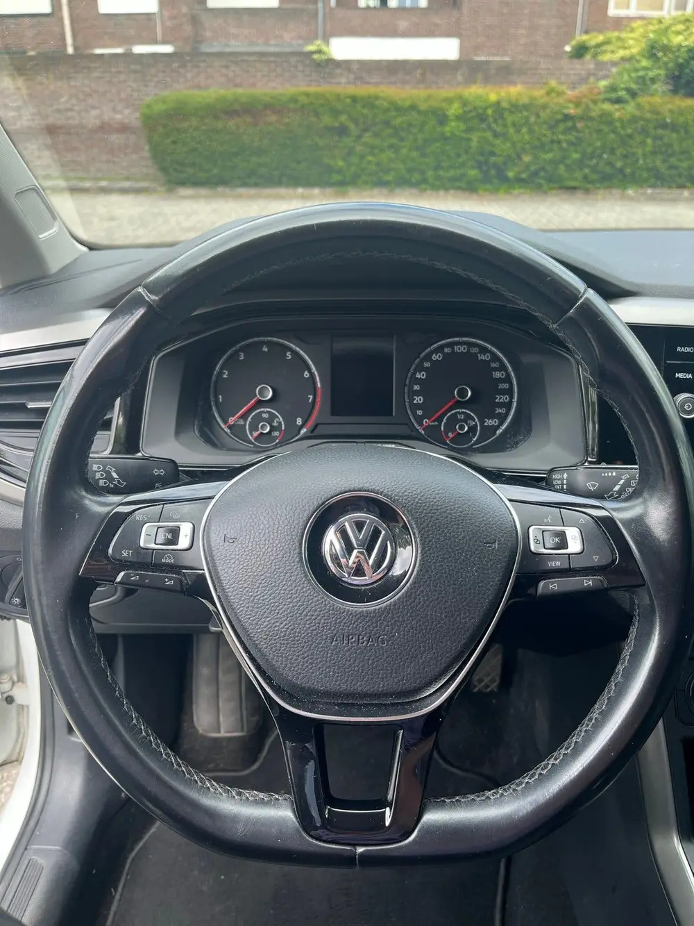 Volkswagen Polo 1.0 MPI 80pk 2019 Wit uit 2019, foto 10