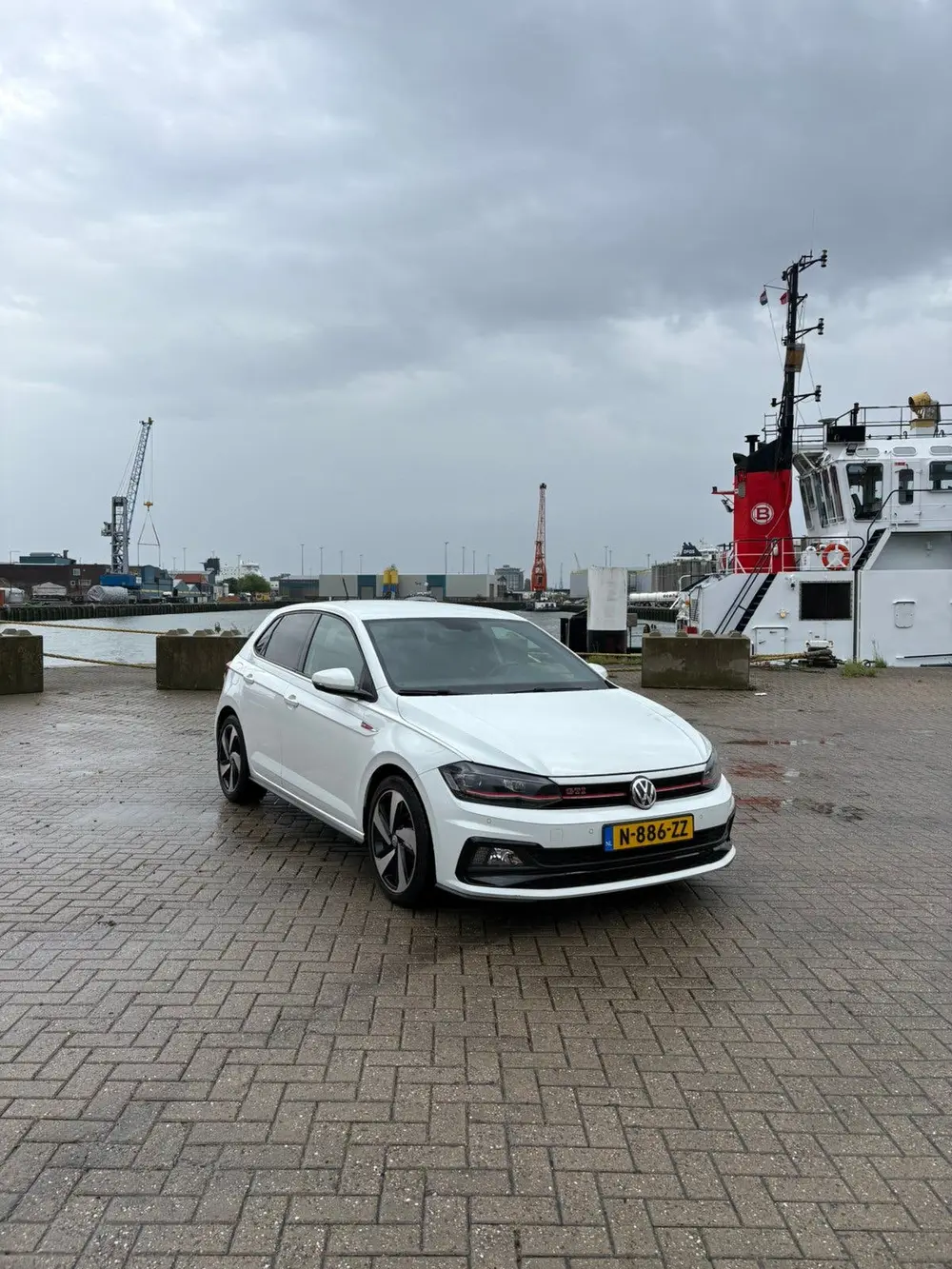 Volkswagen Polo 2.0 TSI 200pk 6-DSG 2020 Virtual/NEW APK uit 2020, foto 3