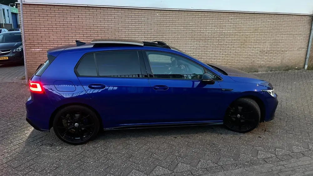 Volkswagen Golf 8R-Line Pano Trekhaak Lapiz Blue Dealer OH uit 2024, foto 10