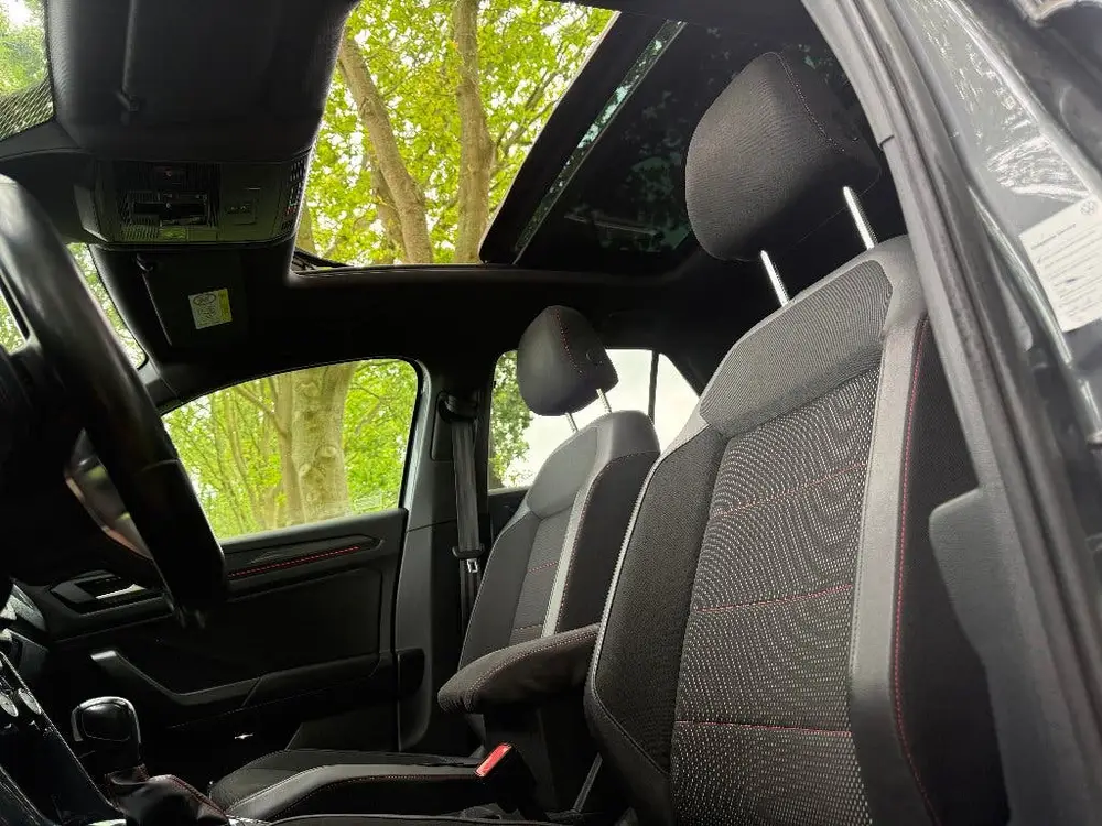 Volkswagen T-Roc R-Line 1.5 TSI DSG|PANO|VIRTUEEL|BEATS|LANE uit 2020, foto 10