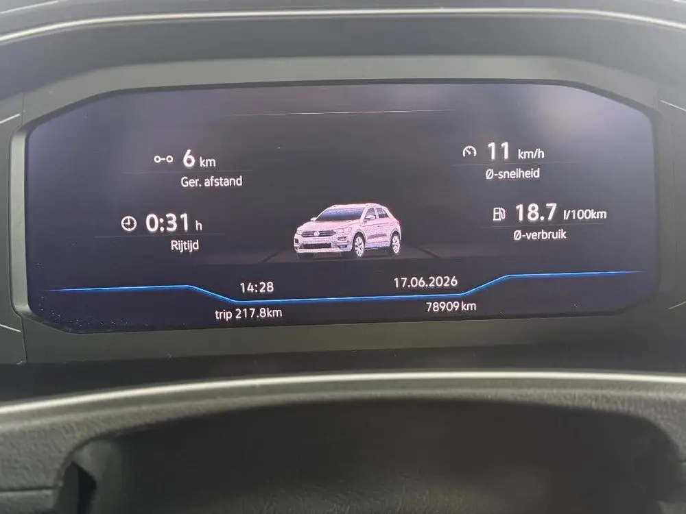Volkswagen T-Roc R-Line 1.5 TSI DSG|PANO|VIRTUEEL|BEATS|LANE uit 2020, foto 19