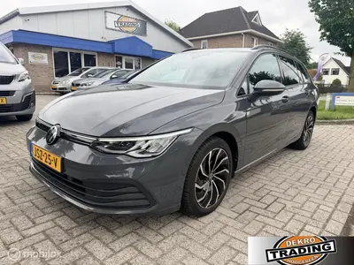 Volkswagen Golf Variant VW Golf 8 Variant 1.0 TSI Life Business luxe uitvoering uit 2021