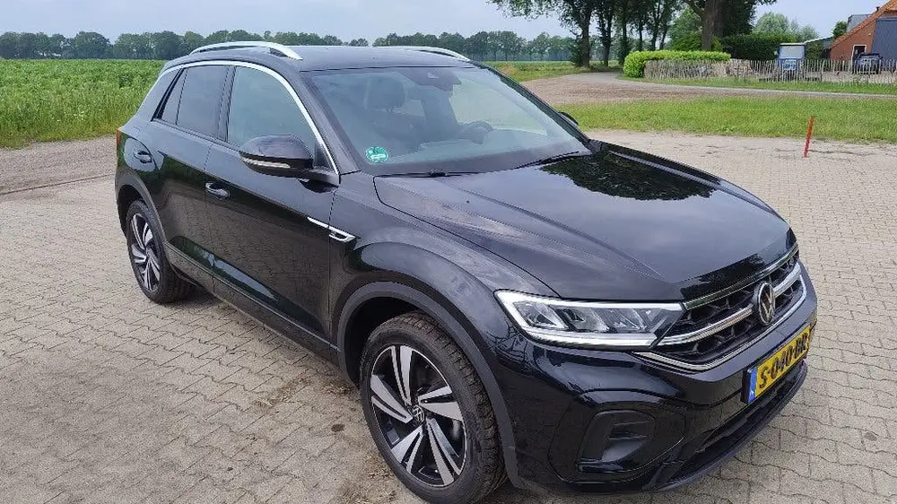 Volkswagen T-Roc 1.0 TSI 110pk 2023 Zwart uit 2023, foto 3
