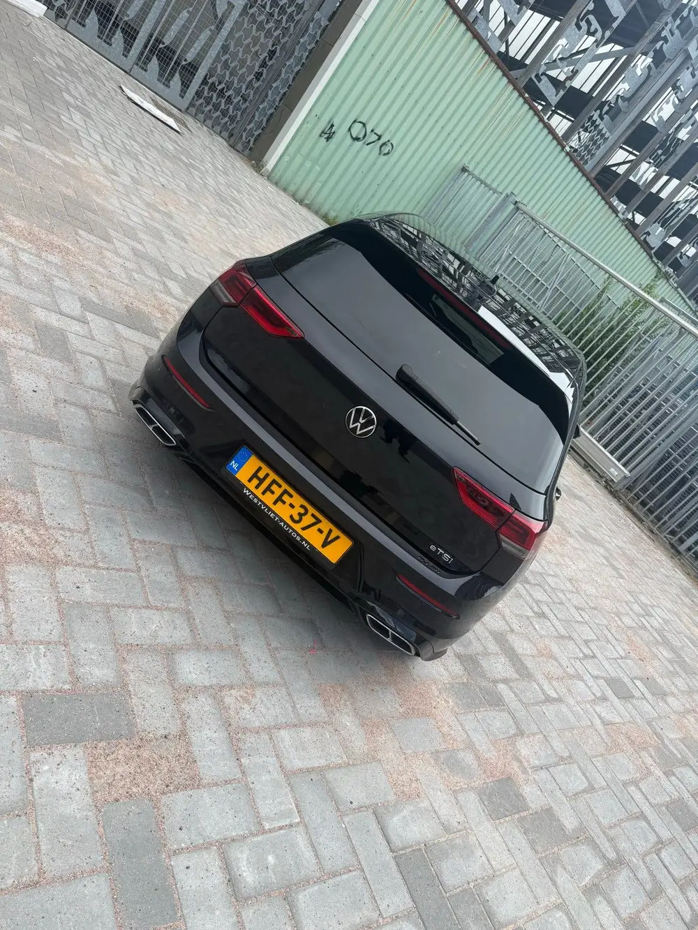 Volkswagen Golf 1.5 Etsi 150pk 7-DSG 2020 Zwart uit 2020, foto 4