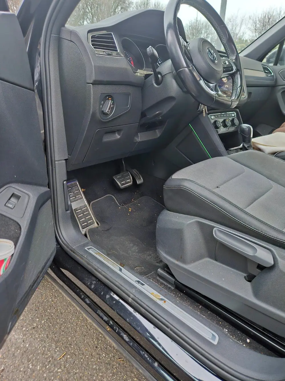 Volkswagen Tiguan 2.0 TSI 190pk 4Motion R-Line DSG uit 2019, foto 11