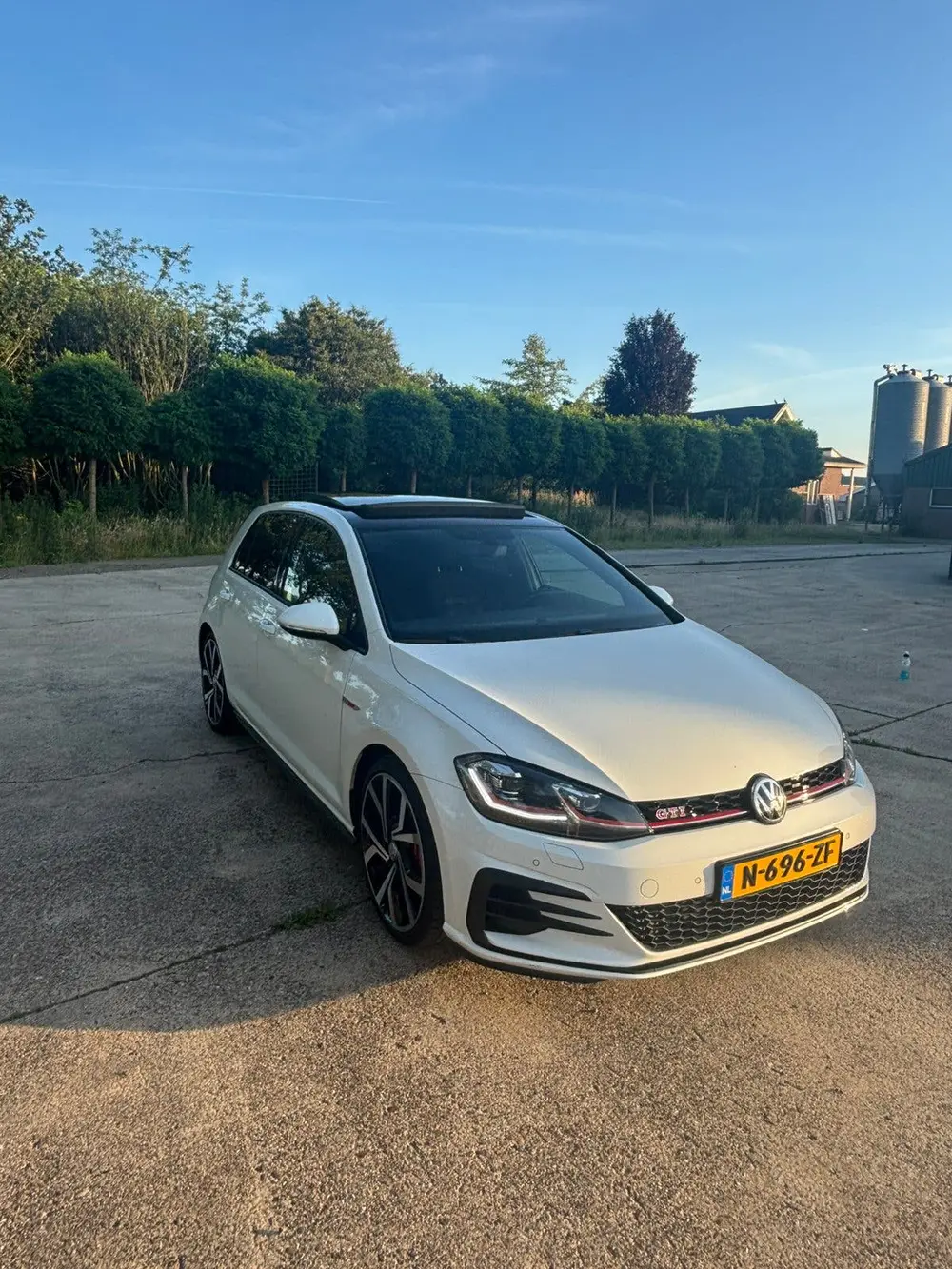 Volkswagen Golf VII GTI Performance 2.0 TSI 245pk 7-DSG 5D 2019 Wit uit 2019, foto 2