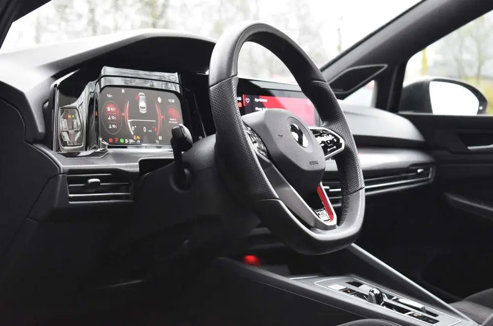 Volkswagen Golf 2.0 TSI 245pk 7-DSG 2020 Zwart uit 2020, foto 10