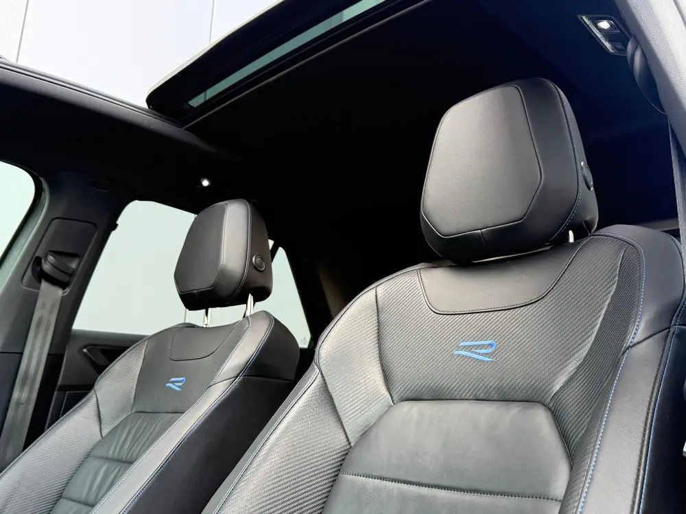 Volkswagen T-Roc R 2.0 4M IQ | PANO | ACC | LEDER | CAM uit 2022, foto 14
