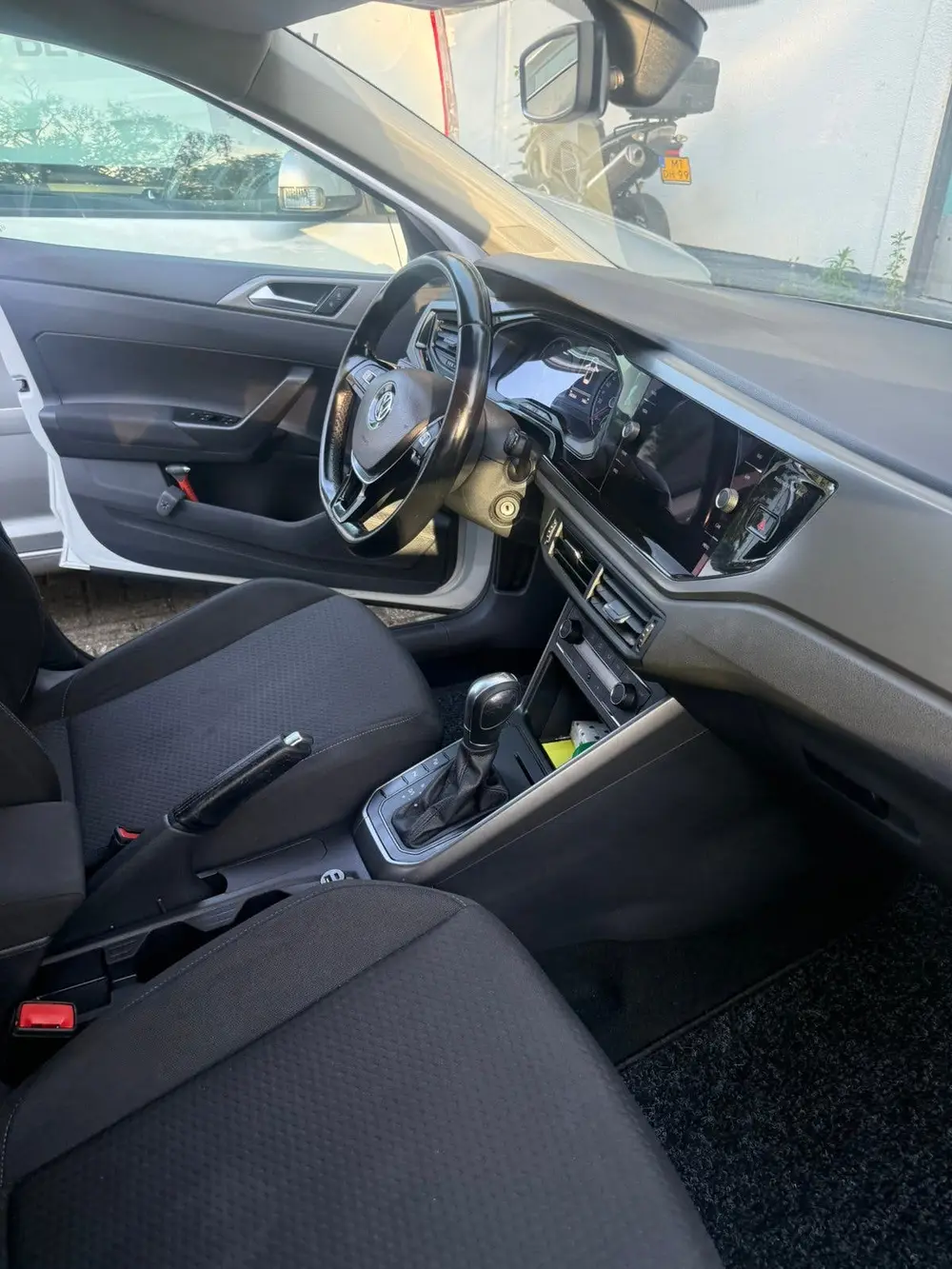 Volkswagen Polo Automaat 1.0 TSI 95pk 7-DSG 2019 Wit uit 2019, foto 10