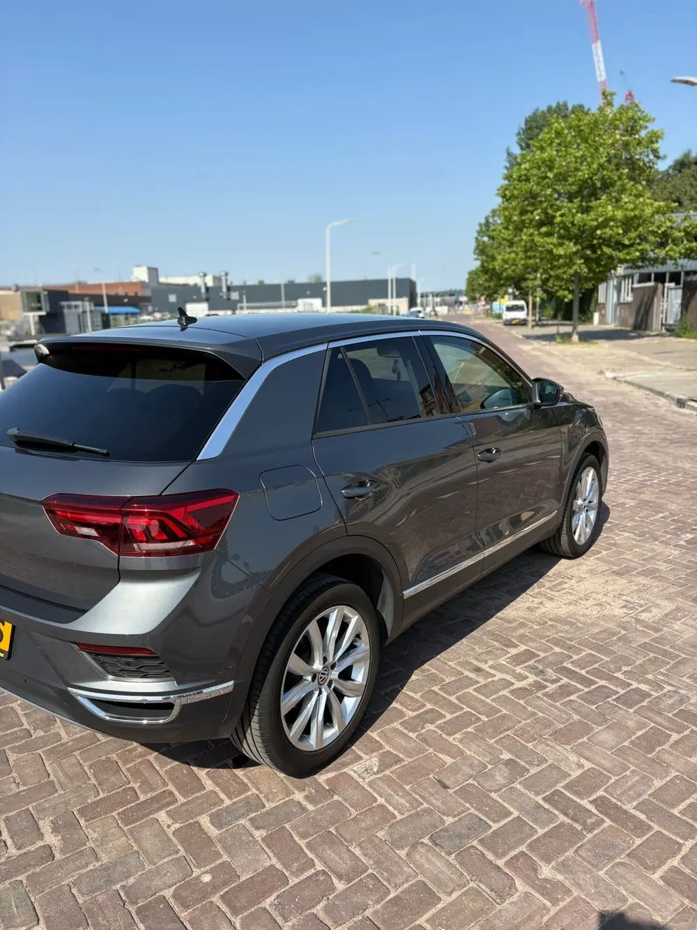 Volkswagen T-Roc 1.5 TSI 150pk 7-DSG 2019 Grijs uit 2019, foto 6