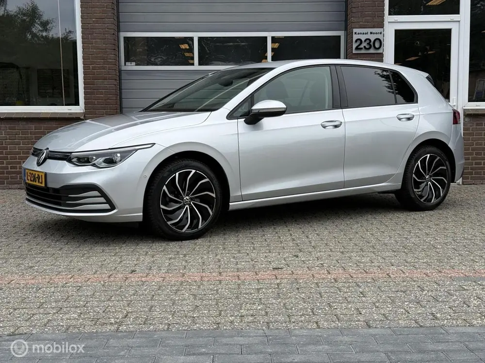 Volkswagen Golf 1.0 TSI NAVI/SFEER/CRUISE/STOEL.VW uit 2021