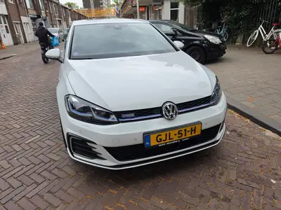 Volkswagen Golf 1.4 Ehybrid 204pk DSG 2020 Wit uit 2020