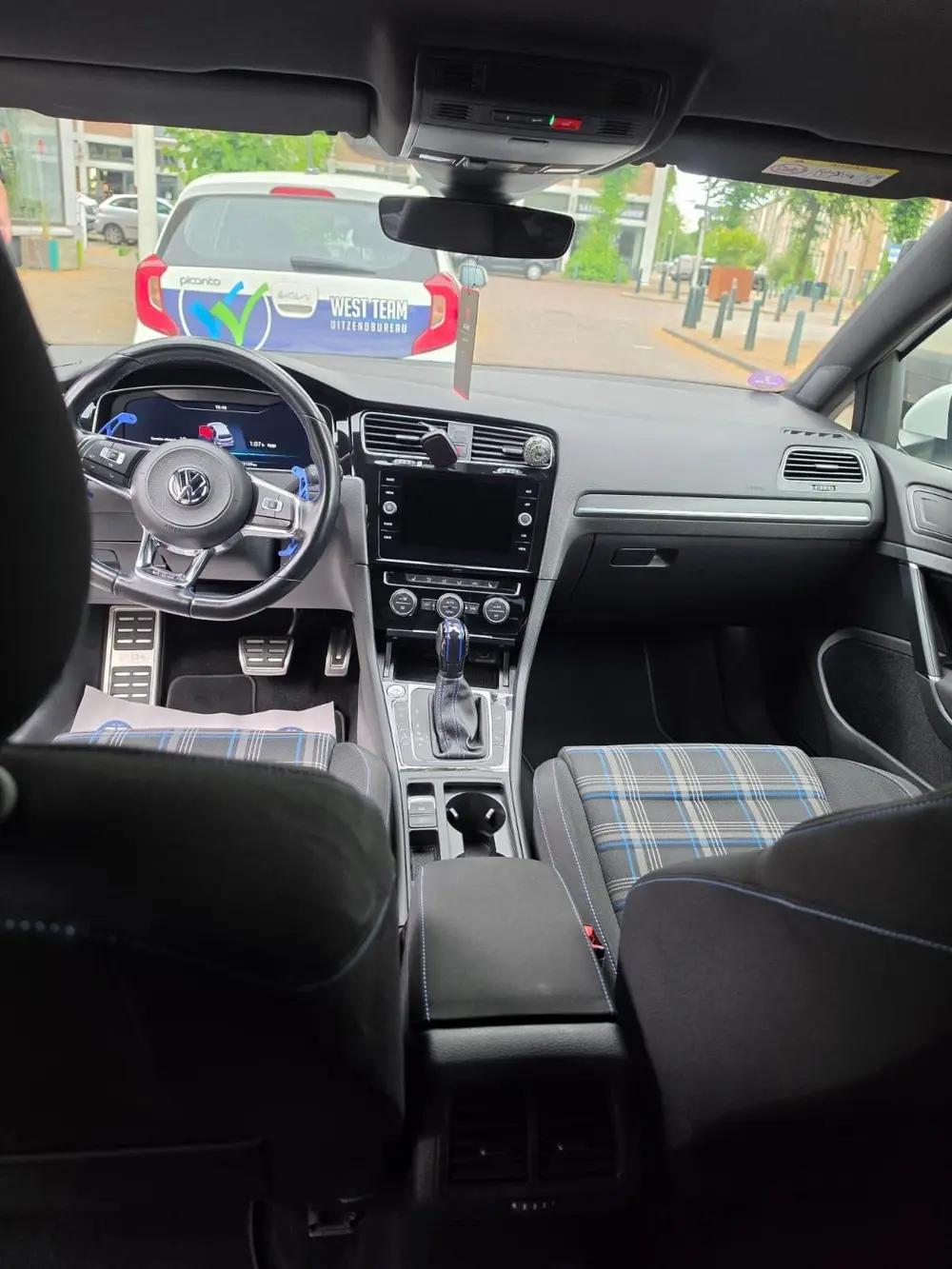Volkswagen Golf 1.4 Ehybrid 204pk DSG 2020 Wit uit 2020, foto 17