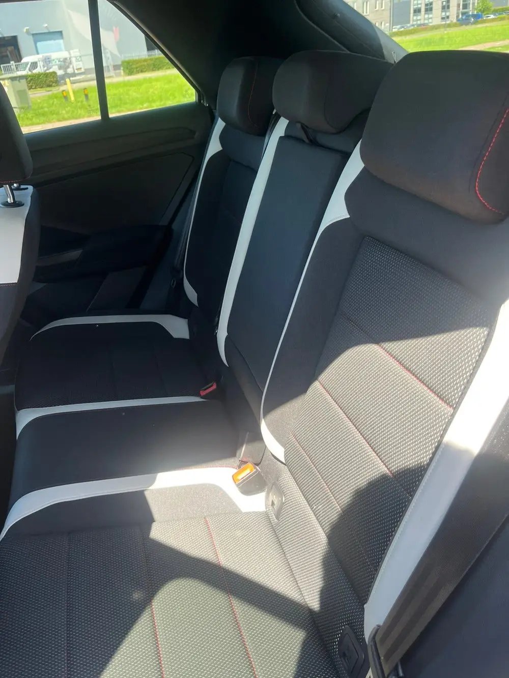Volkswagen T-Roc 1.5 TSI 150pk 2019 Grijs uit 2019, foto 12