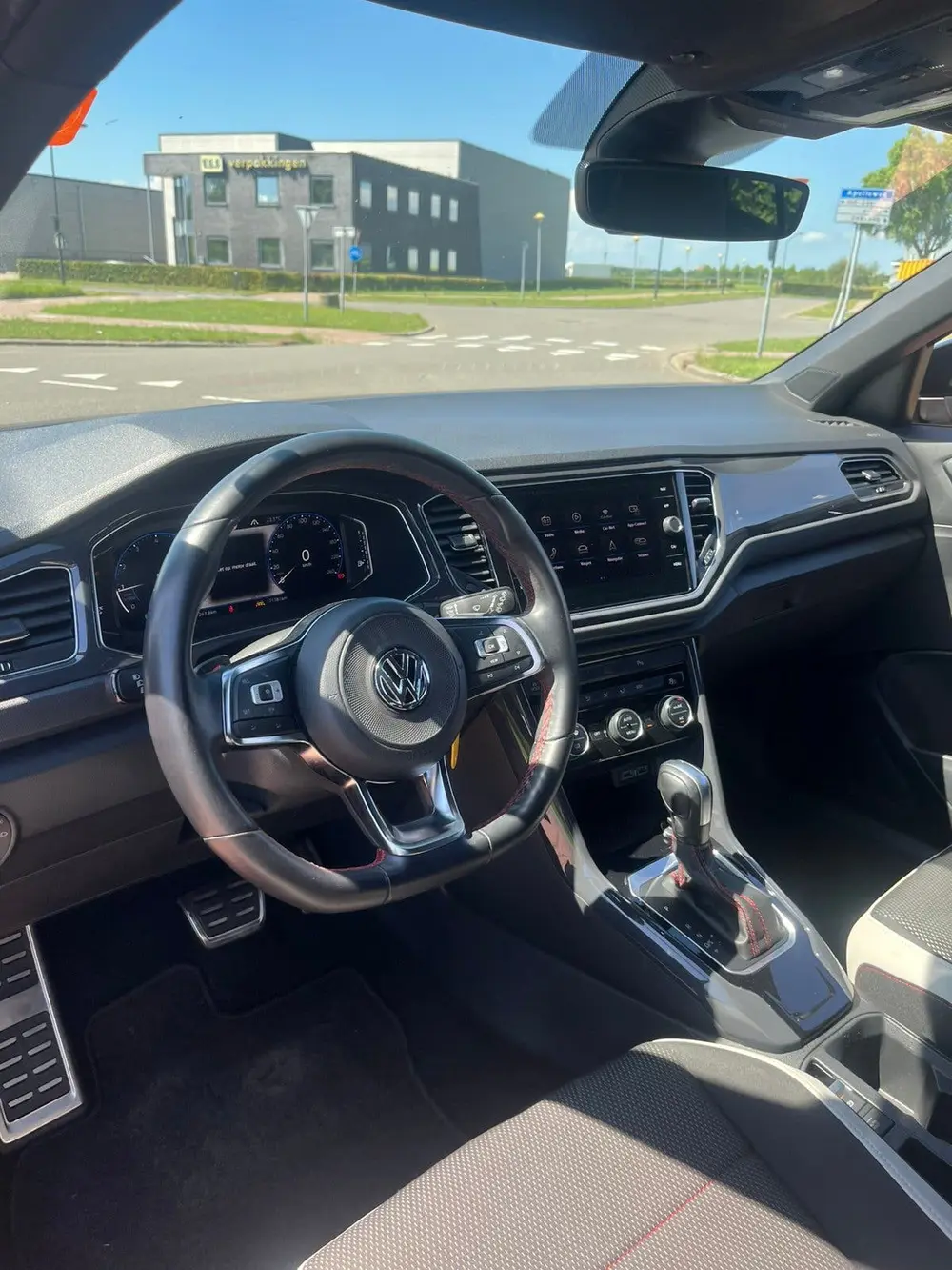 Volkswagen T-Roc 1.5 TSI 150pk 2019 Grijs uit 2019, foto 9
