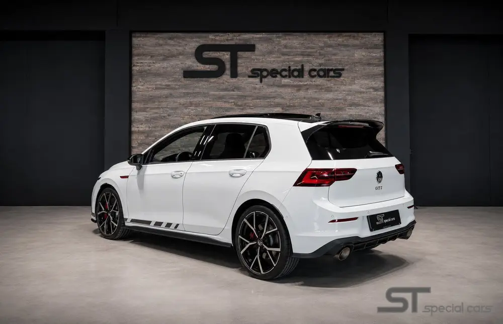 Volkswagen Golf 2.0 TSI GTI Clubsport|Pano|Leder|Akra uit 2024, foto 2