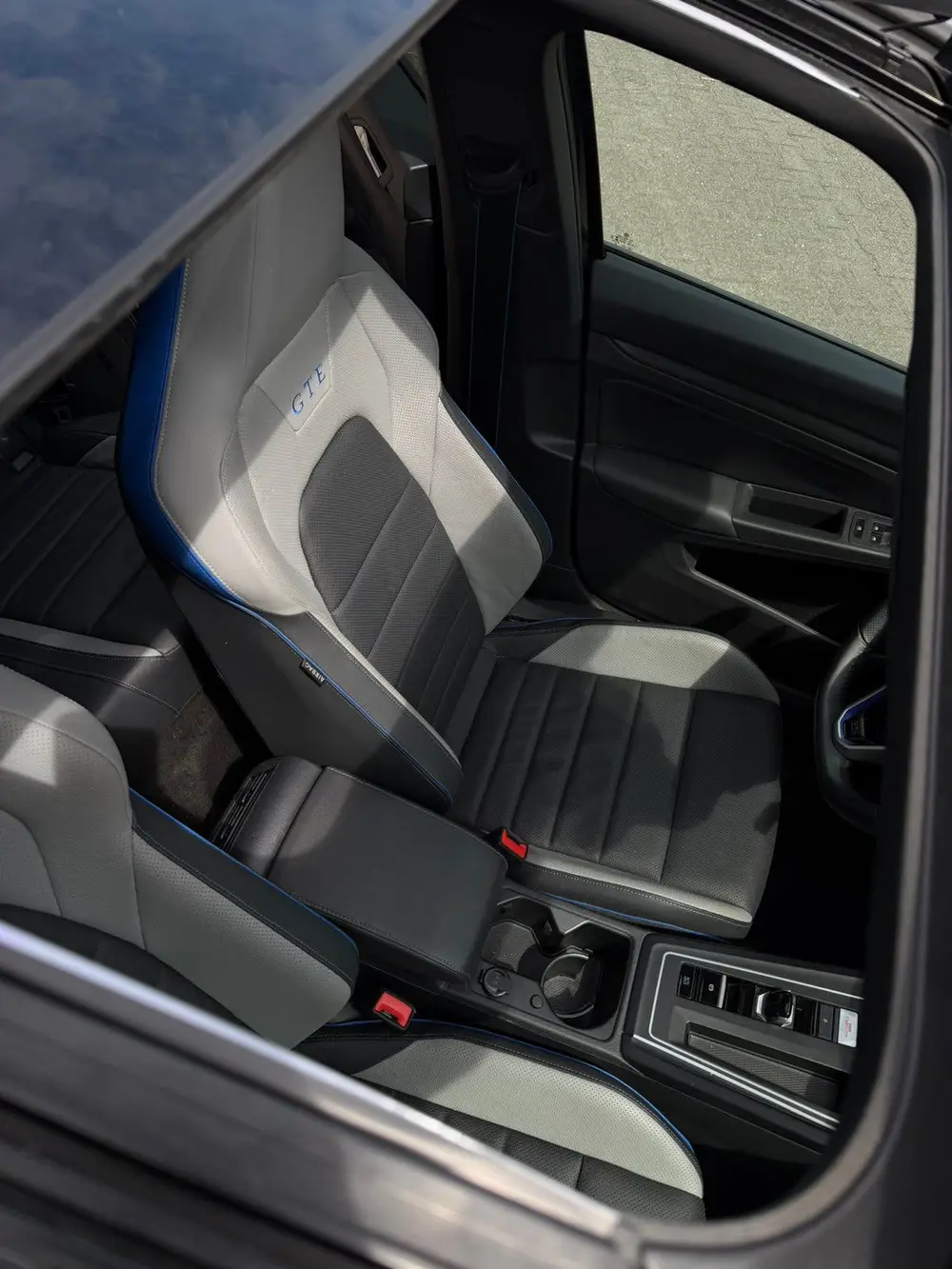 Volkswagen Golf VW Golf GTE 2022 245PK STERRENHEMEL|Memory|LEDER|IQ|PANO|19” uit 2022, foto 14