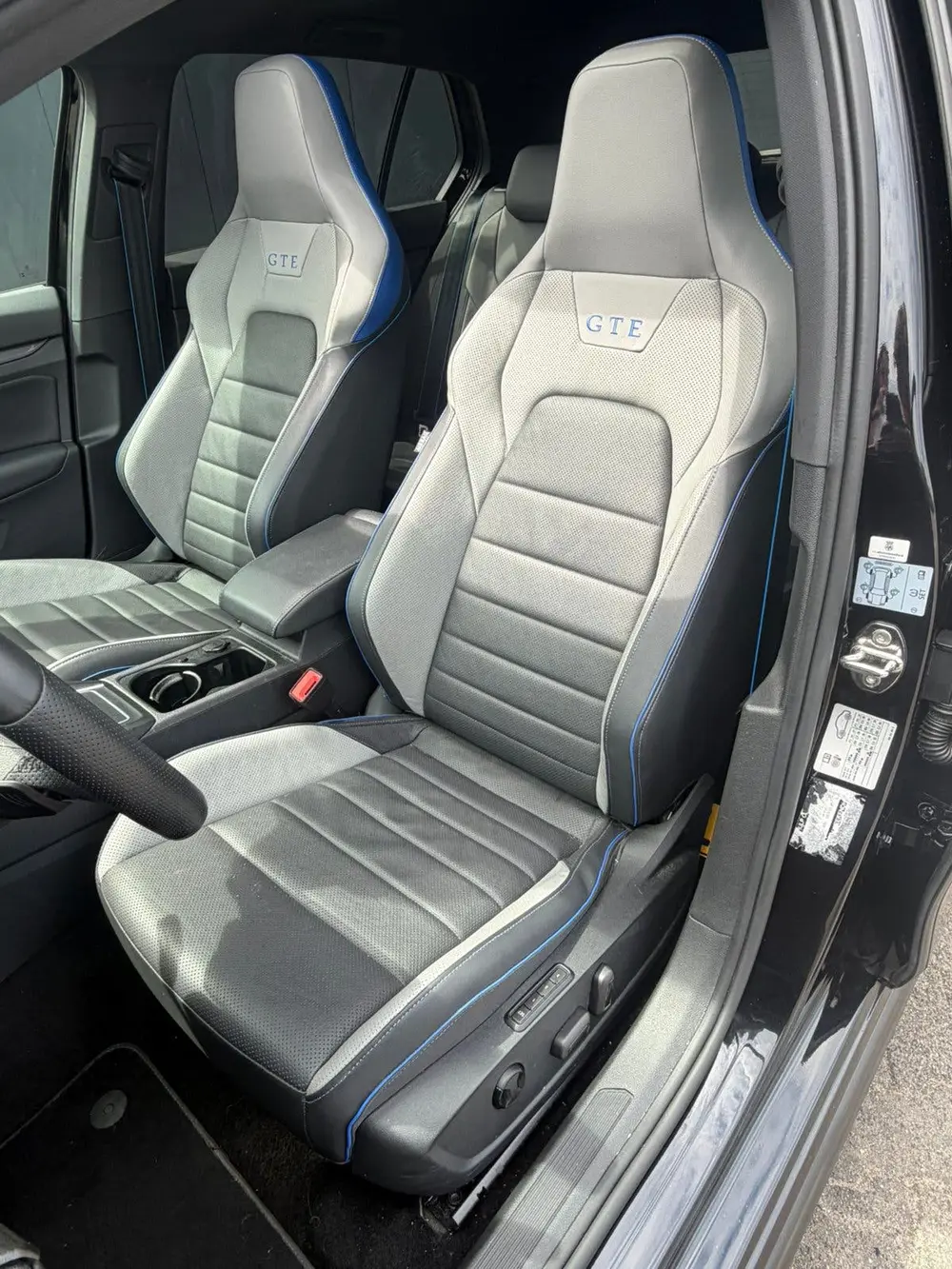 Volkswagen Golf VW Golf GTE 2022 245PK STERRENHEMEL|Memory|LEDER|IQ|PANO|19” uit 2022, foto 3