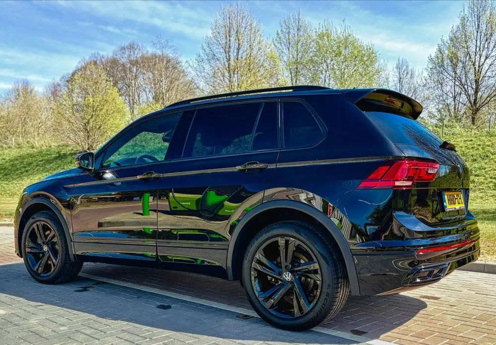 Volkswagen Tiguan eHybrid R-Line Black Style | IQ.Light | uit 2022, foto 3