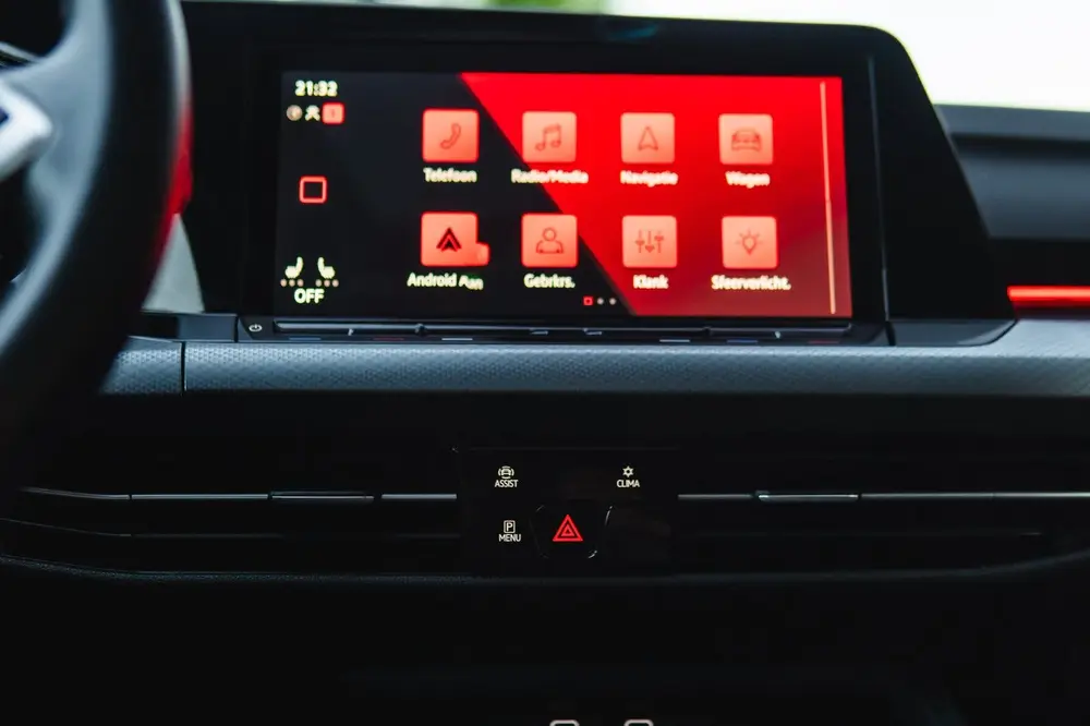 Volkswagen Golf DSG|Fabrieksgarantie|Panoramadak|GTI-velgen uit 2021, foto 7