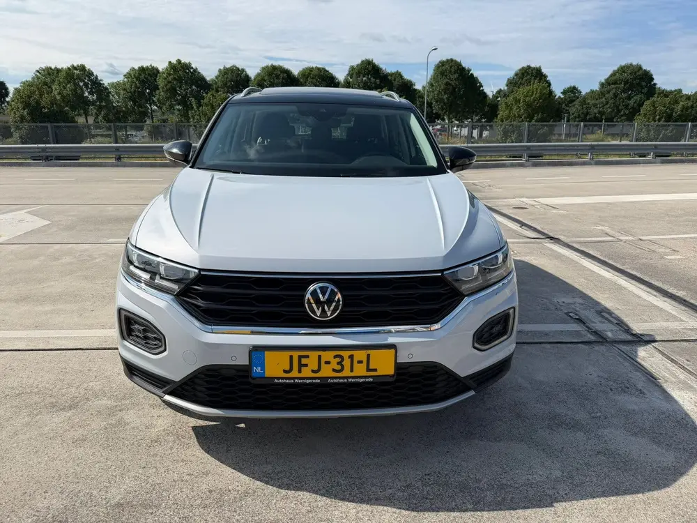 Volkswagen T-Roc Vw TROC 1.5 TSI DSG Automaat pano/virtual/keyl/camera/acc/ uit 2022, foto 3