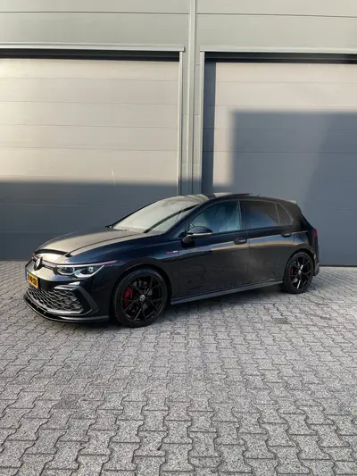 Volkswagen Golf 2.0 TSI 7-DSG 2021 Zwart uit 2021