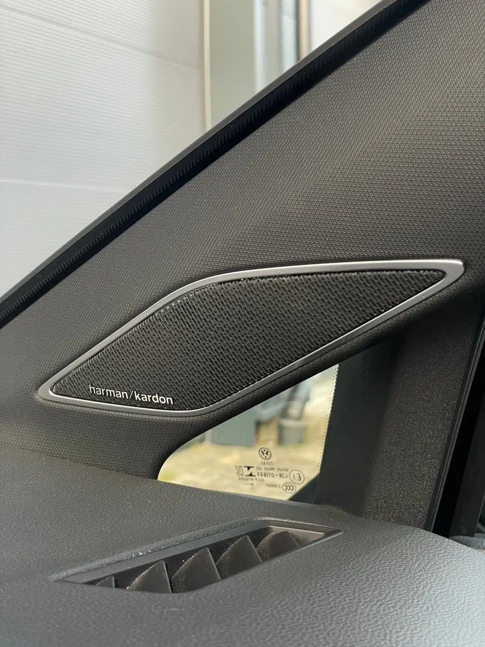 Volkswagen Golf 2.0 TSI 7-DSG 2021 Zwart uit 2021, foto 11