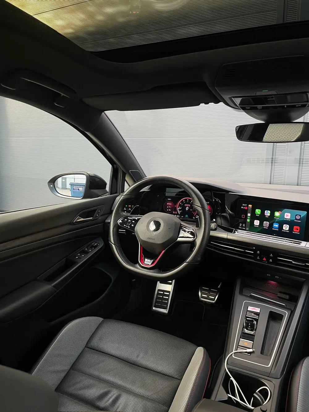 Volkswagen Golf 2.0 TSI 7-DSG 2021 Zwart uit 2021, foto 15