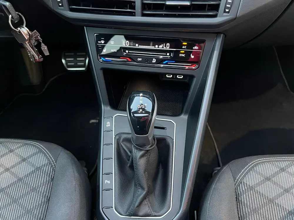 Volkswagen Polo 1.0 TSI R-Line Automaat Panorama 2023 uit 2023, foto 11