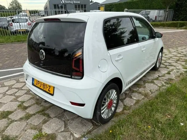Volkswagen Up! UP, 1.0 BEATS 65PK 5D 2020 Wit 5-drs uit 2020, foto 4