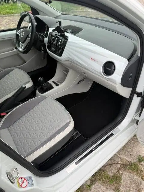 Volkswagen Up! UP, 1.0 BEATS 65PK 5D 2020 Wit 5-drs uit 2020, foto 9