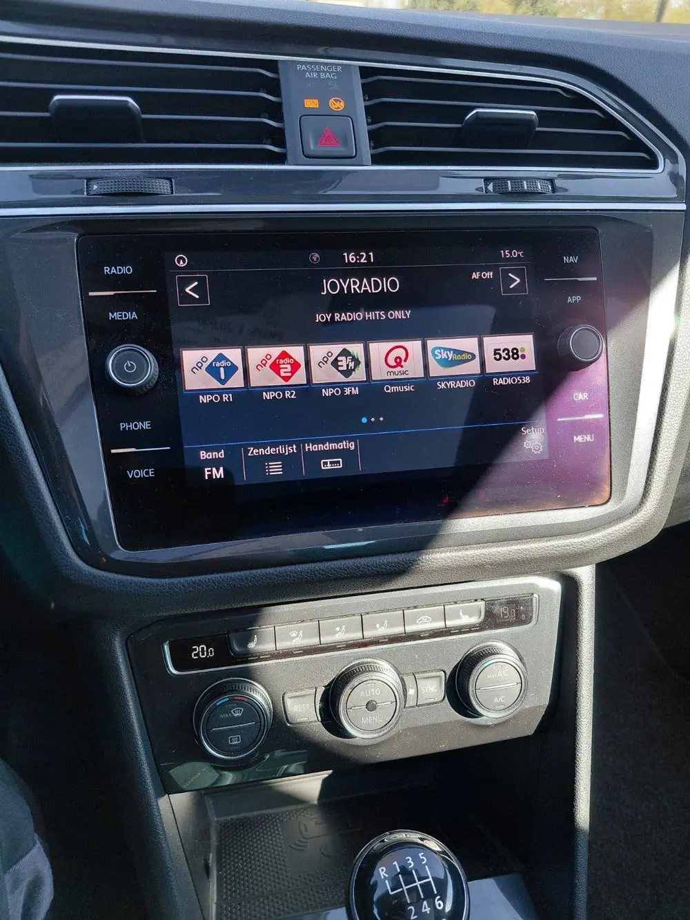 Volkswagen Tiguan 1.5 TSI 130pk 2020 Grijs uit 2020, foto 18