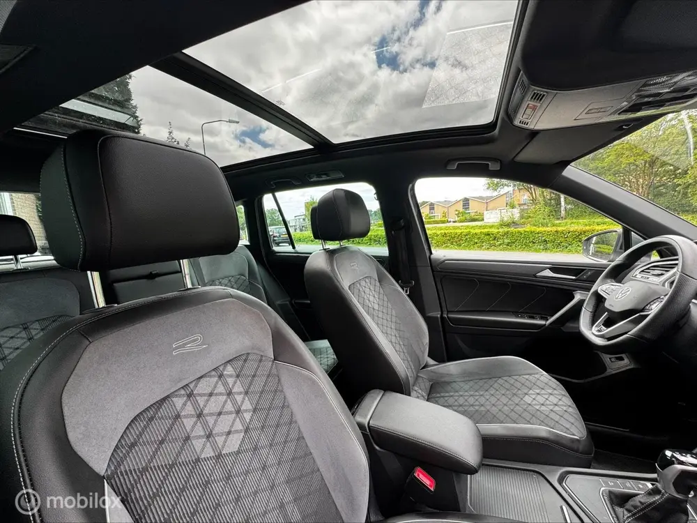 Volkswagen Tiguan 1.5 TSI R LINE DSG PANO/CAMERA/LED/ECC uit 2023, foto 11