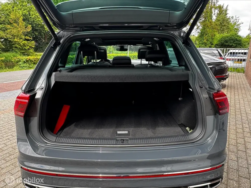 Volkswagen Tiguan 1.5 TSI R LINE DSG PANO/CAMERA/LED/ECC uit 2023, foto 14