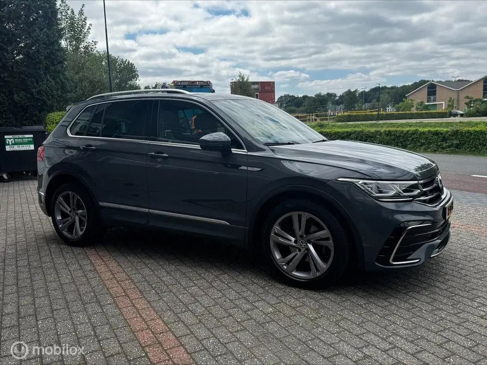 Volkswagen Tiguan 1.5 TSI R LINE DSG PANO/CAMERA/LED/ECC uit 2023, foto 17
