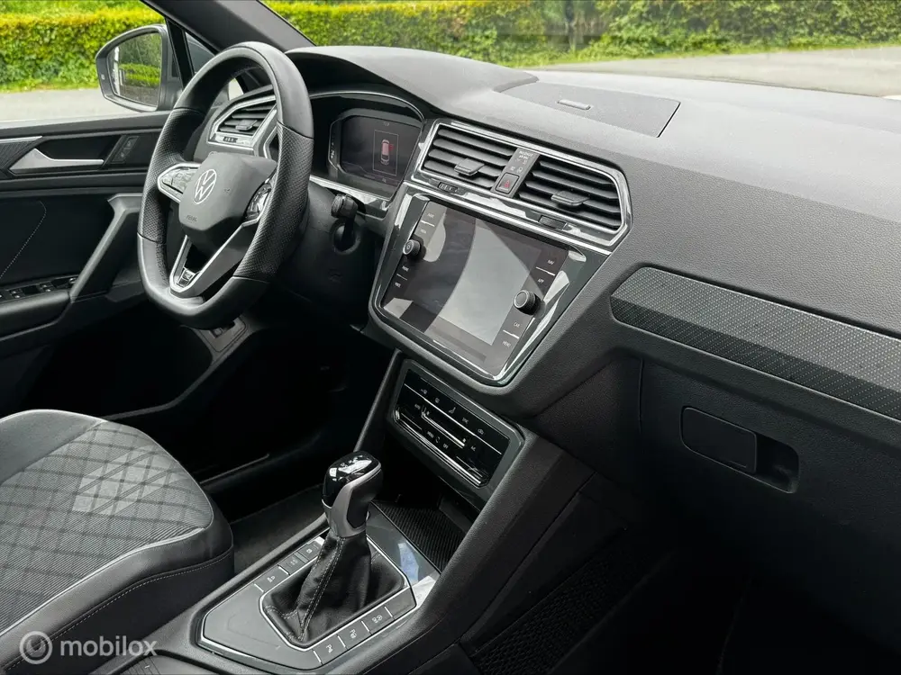 Volkswagen Tiguan 1.5 TSI R LINE DSG PANO/CAMERA/LED/ECC uit 2023, foto 4